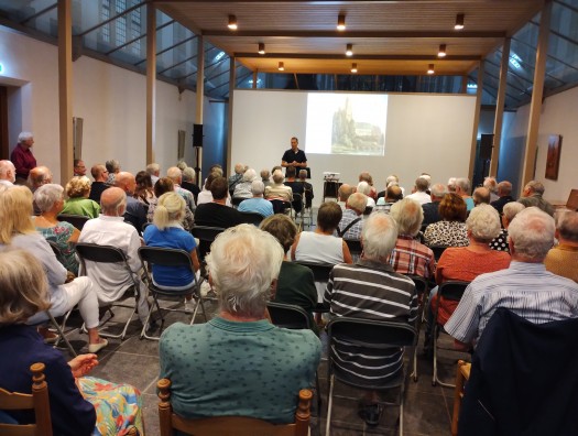 Geslaagde lezing over de Sint-Maartenskerk